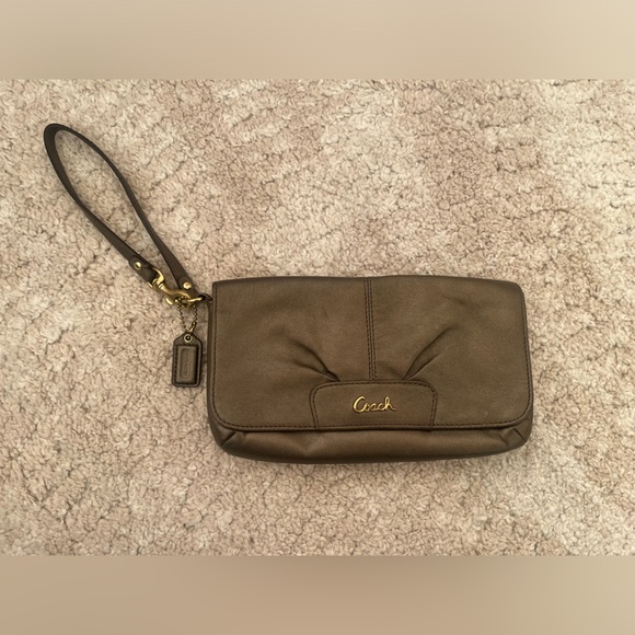 COACH Y2K Leather Wristlet | Metallic Mini Zip Wallet - Picture 2 of 5